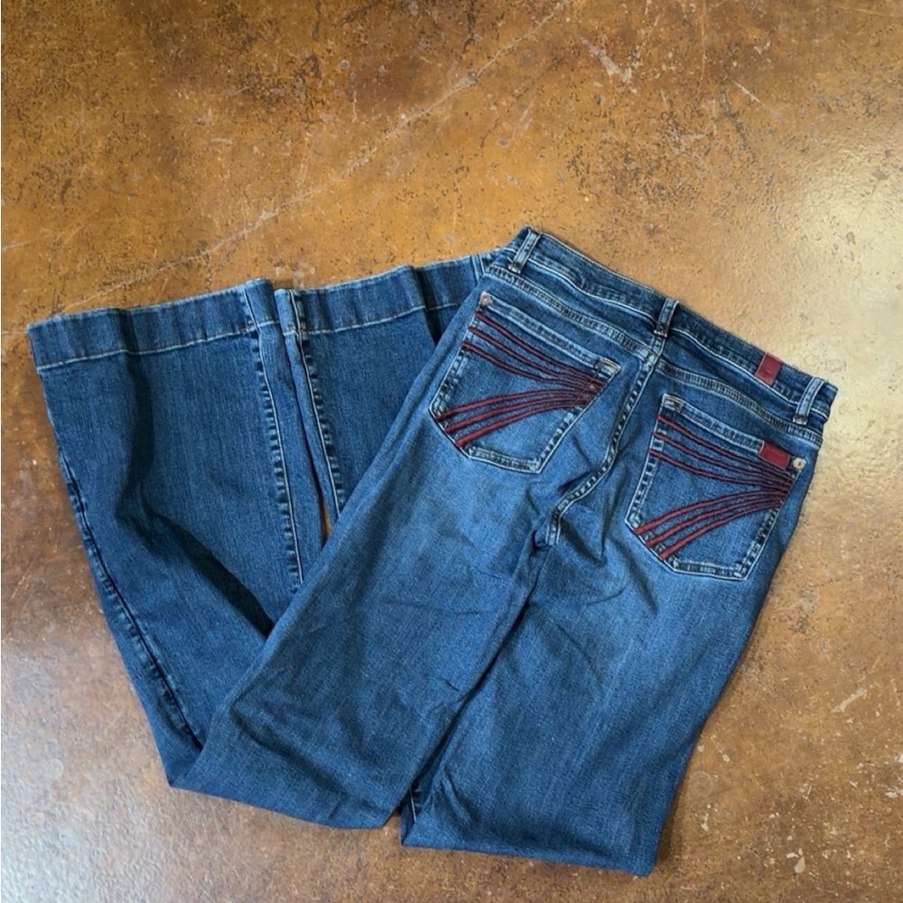 7FAMK Jeans with Red Accent Pocket Stitching